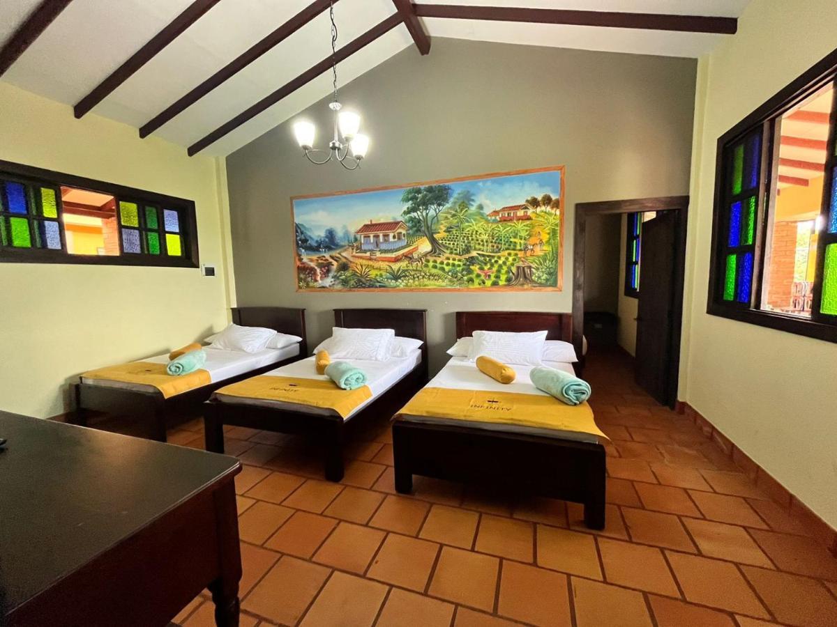 Hotel Campestre Los Mangos Quimbaya Eksteriør billede